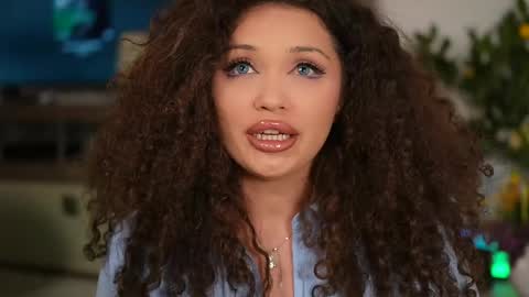 Ruxxx online show from April 21, 7:21 pm