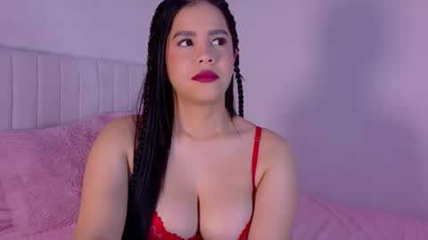 zoe ross online show from April 8, 7:38 pm