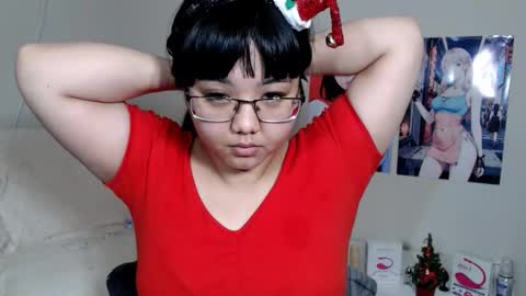 Molly online show from December 31, 3:01 am