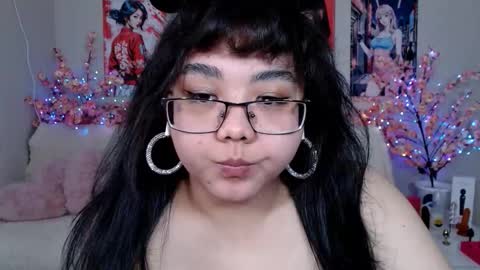 Molly online show from March 21, 6:40 am