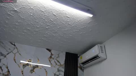 Hey Guys  Im Mollie online show from March 20, 12:21 pm