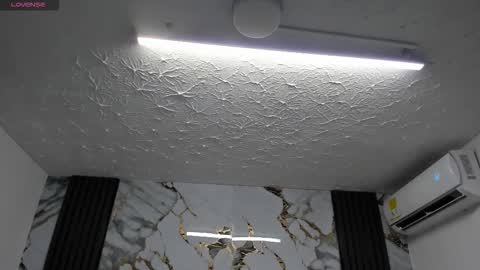 Hey Guys  Im Mollie online show from February 26, 11:53 am