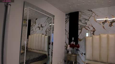 Hey Guys  Im Mollie online show from September 9, 12:05 pm