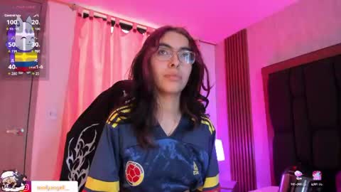 Molly online show from July 3, 3:40 pm