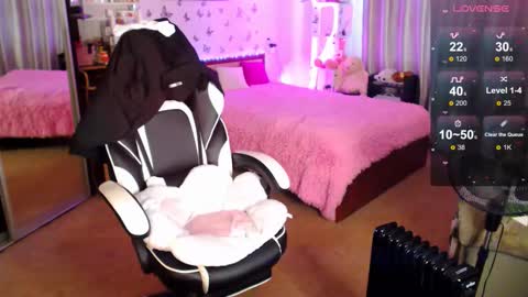 Snapshot of molly_barbie chatting on September 13, 8:11 am Molly Prvt is open online show from September 13, 8:11 am