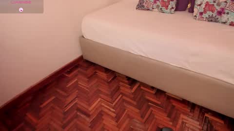 Molly  online show from October 27, 5:30 pm