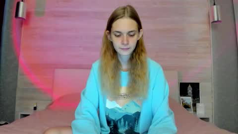 Molly Hunt online show from November 9, 3:57 am