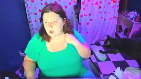 molly_moons online show from July 24, 9:29 am