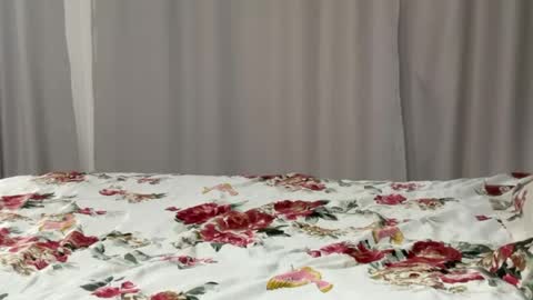 molly online show from April 28, 10:19 am