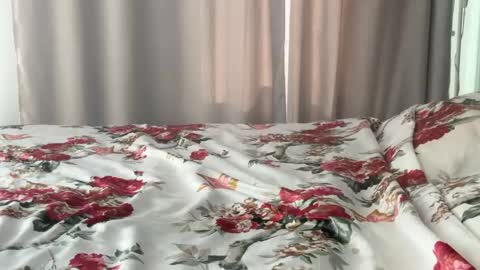 molly online show from April 25, 10:40 am