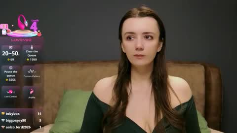 Molly online show from April 4, 10:08 pm