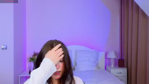 Molly online show from April 19, 9:53 am