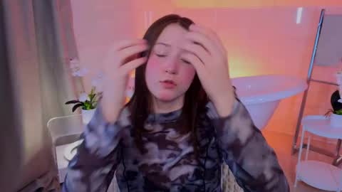 Molly online show from April 23, 10:34 am