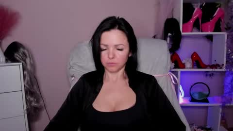 Molly online show from April 23, 12:29 pm