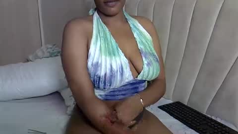 mollyn online show from April 21, 12:58 am