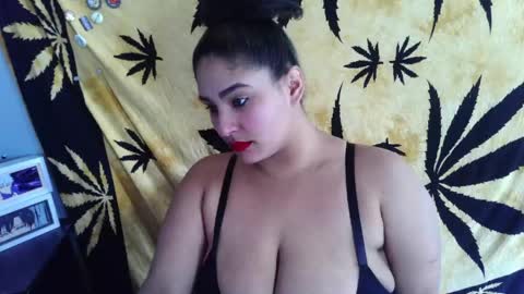 Mommy bubbles online show from April 23, 3:03 pm
