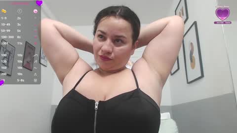 Daphne  online show from February 3, 7:52 pm