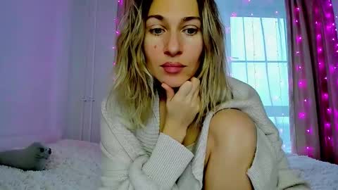 Mona online show from December 18, 7:46 am