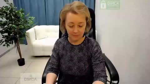 Mona online show from April 24, 3:48 pm