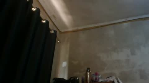 mona online show from April 4, 10:25 am