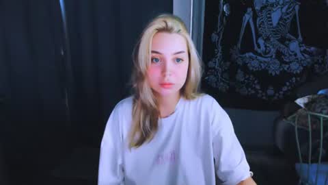   online show from July 5, 3:50 pm