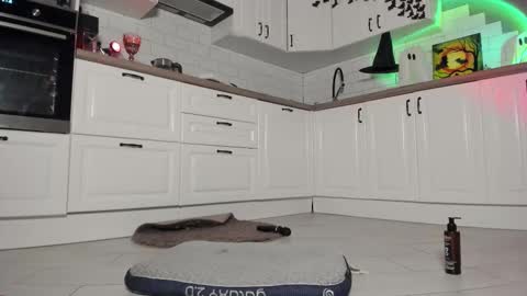 Monia Help me get 20000 subscribers online show from November 2, 6:11 pm