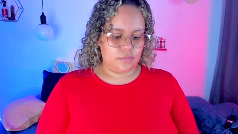 aleja      independent model       online show from February 9, 2:06 am