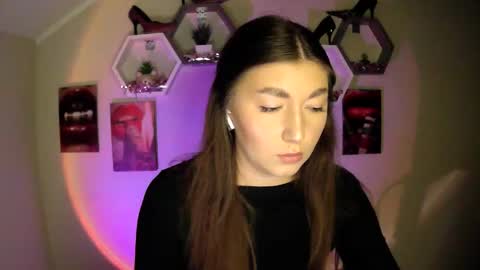 sweet girl and shine body online show from September 12, 7:50 am