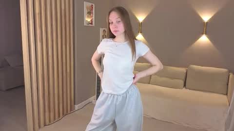 my name is Nika online show from November 25, 4:31 pm