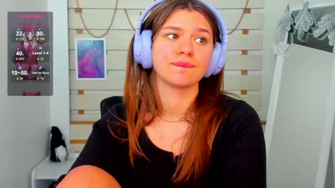 Snapshot of monika_youu chatting on December 28, 5:46 pm Monika online show from December 28, 5:46 pm