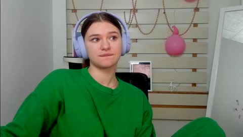 Snapshot of monika_youu chatting on February 20, 1:40 pm Monika online show from February 20, 1:40 pm