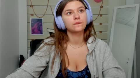 Snapshot of monika_youu chatting on February 25, 1:21 pm Monika online show from February 25, 1:21 pm