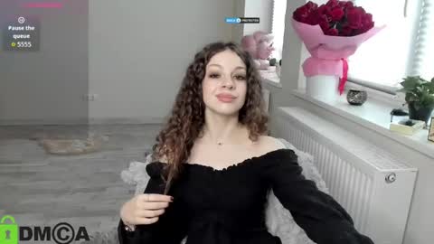 monikadoll online show from June 7, 4:03 pm