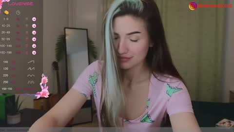 Monika online show from February 4, 4:29 pm