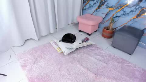 monikk__harrison online show from April 22, 12:35 pm