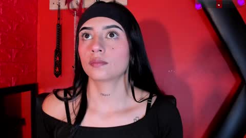 Monttserratt online show from April 18, 7:07 pm