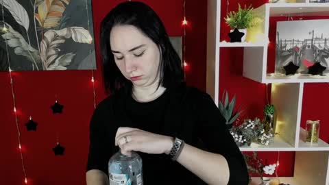 Snapshot of moon_foxy_ chatting on December 30, 2:40 pm Diana online show from December 30, 2:40 pm