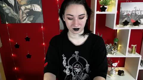 Snapshot of moon_foxy_ chatting on December 12, 4:21 pm Diana online show from December 12, 4:21 pm