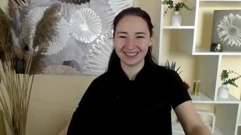 Snapshot of moon_foxy_ chatting on October 10, 8:25 pm Diana online show from October 10, 8:25 pm