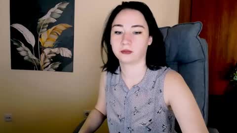 Snapshot of moon_foxy_ chatting on January 12, 8:04 am Diana online show from January 12, 8:04 am