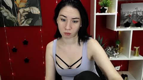 Snapshot of moon_foxy_ chatting on December 28, 2:42 pm Diana online show from December 28, 2:42 pm