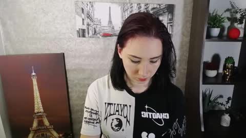 Snapshot of moon_foxy_ chatting on October 27, 9:53 pm Diana online show from October 27, 9:53 pm