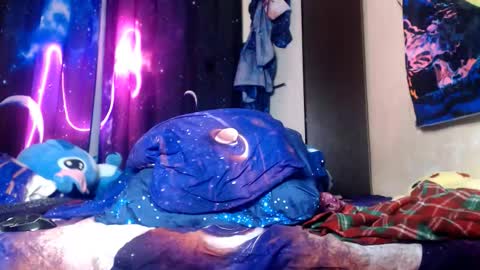 Luna online show from December 19, 1:47 pm