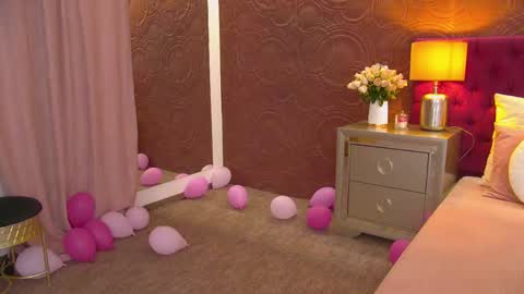 moonligt_iris online show from April 27, 4:31 am