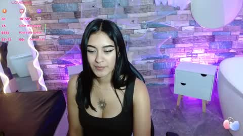 Moon  online show from October 27, 7:41 pm