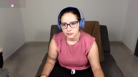 Snapshot of moonwoman_ chatting on September 24, 3:16 am Moon Woman online show from September 24, 3:16 am