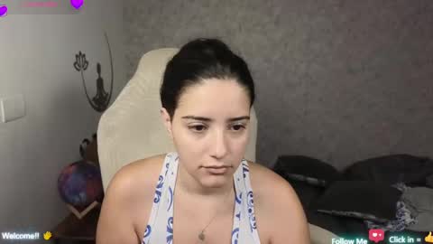 Snapshot of moonwoman_ chatting on February 13, 1:29 am Moon Woman online show from February 13, 1:29 am