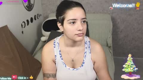 Snapshot of moonwoman_ chatting on December 20, 1:58 am Moon Woman online show from December 20, 1:58 am