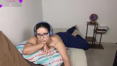 Moon Woman online show from February 19, 8:14 am