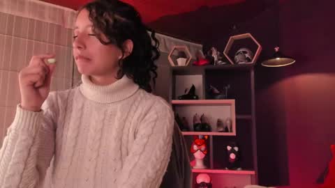Michelle online show from June 3, 2:33 pm